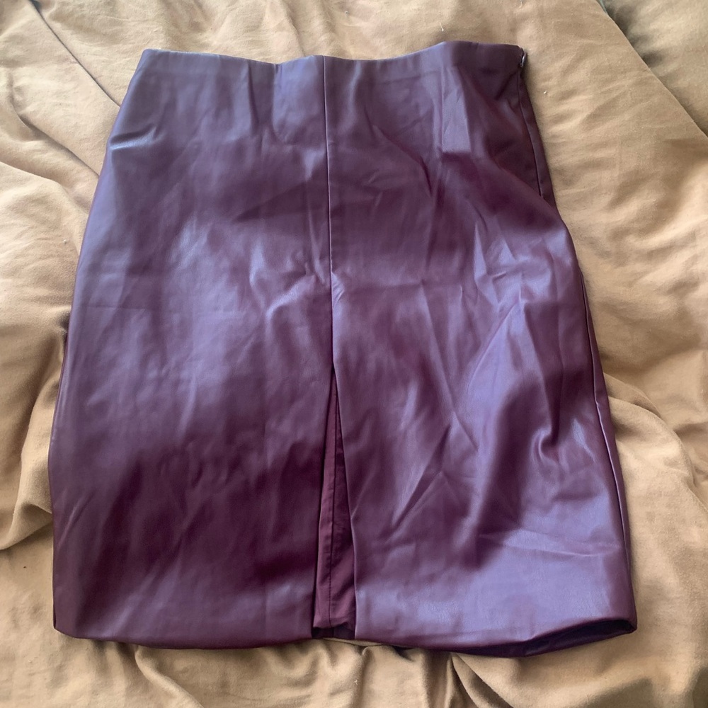 Abercrombie and fitch pencil skirt maroon large - Picture 2 of 3